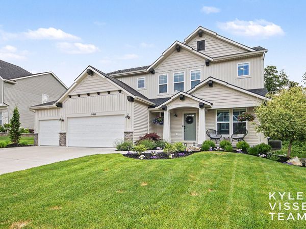 7408 Graymoor Street SE, Caledonia, MI 49316