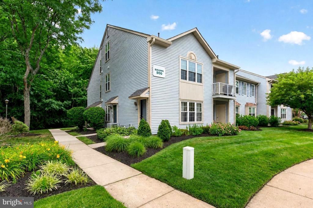 501 A Harwood Court, Mount Laurel, NJ 08054 Main Photo