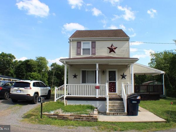 24 S SCHOOL ROW STREET, POTTSVILLE, PA 17901