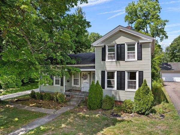 547 E Main Street, Ravenna, OH 44266