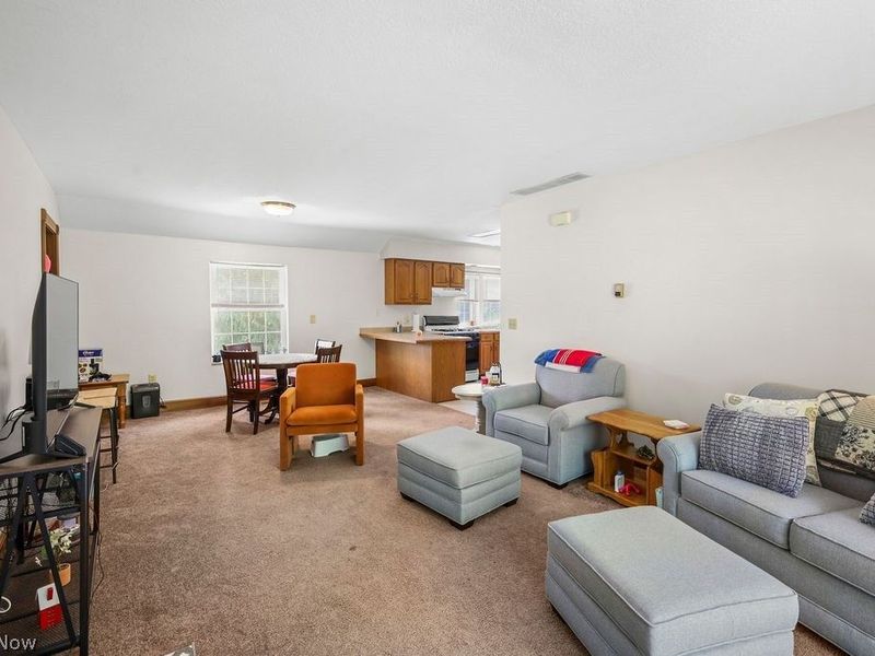547 E Main Street, Ravenna, OH 44266 Photo 24