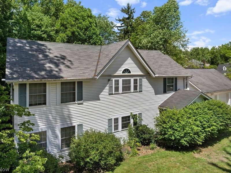 541 E Main Street, Ravenna, OH 44266 Photo 2