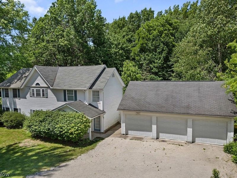 541 E Main Street, Ravenna, OH 44266 Photo 3