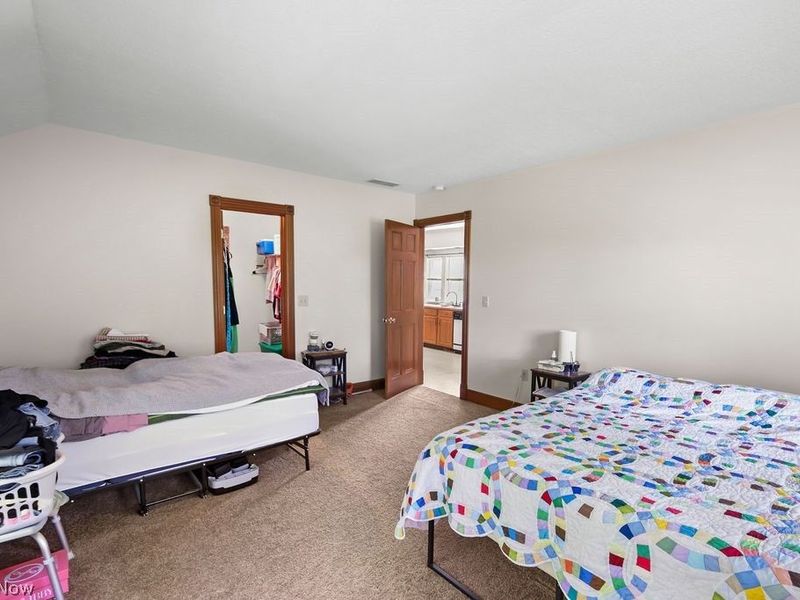 541 E Main Street, Ravenna, OH 44266 Photo 39