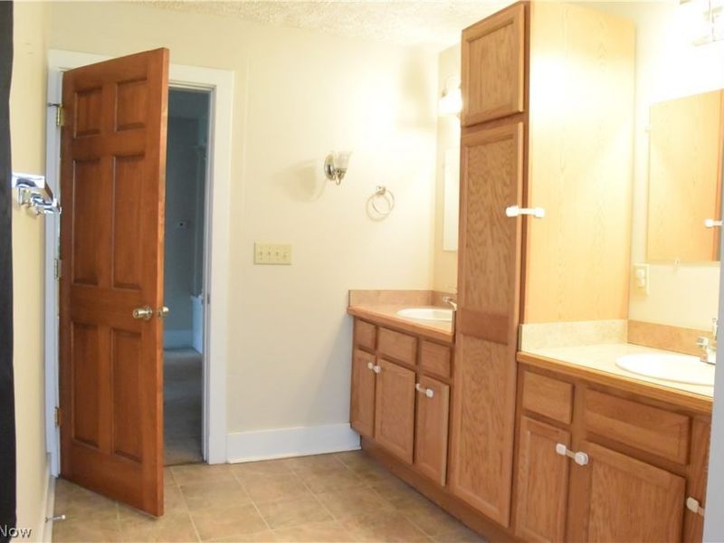 541 & 547 E Main Street, Ravenna, OH 44266 Photo 44