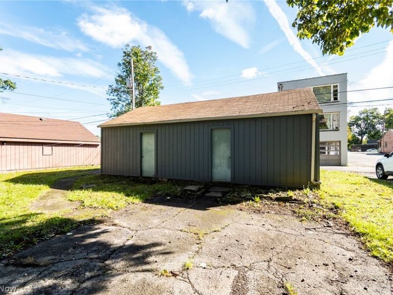 4337-4339 Chester Drive, Youngstown, OH 44512 Photo 6