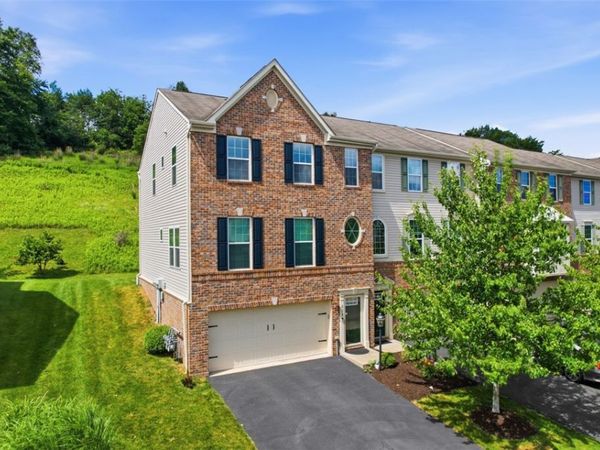 222 Broadstone Dr , Mars, PA 16046