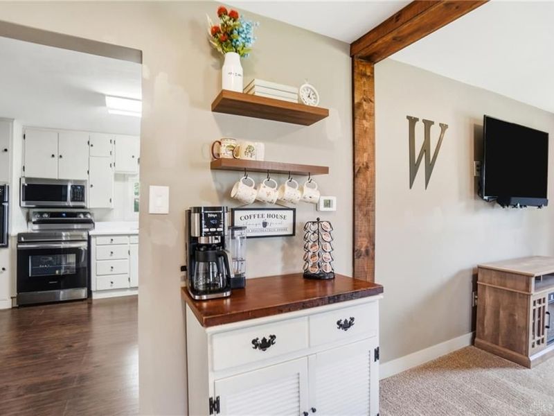 10435 Brad Bloomer Road, Bradford, OH 45318 Photo 17