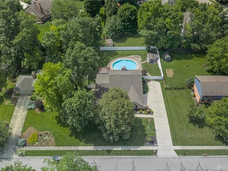 2888 Ramblingwood Lane, Washington Township, OH 45458 Photo 2