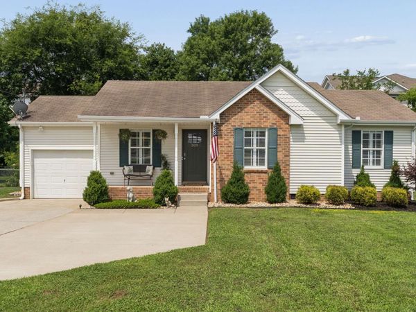 309 Vernon Traylor Dr , Smyrna, TN 37167