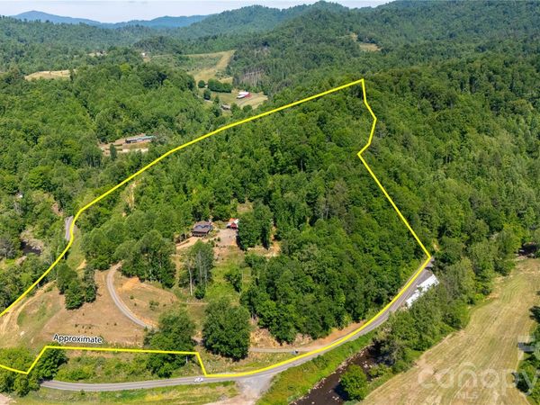 2825 Harrell Hill Road , Bakersville, NC 28705