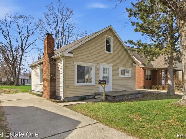 5747 Kingsbury Street , Dearborn Heights, MI 48127