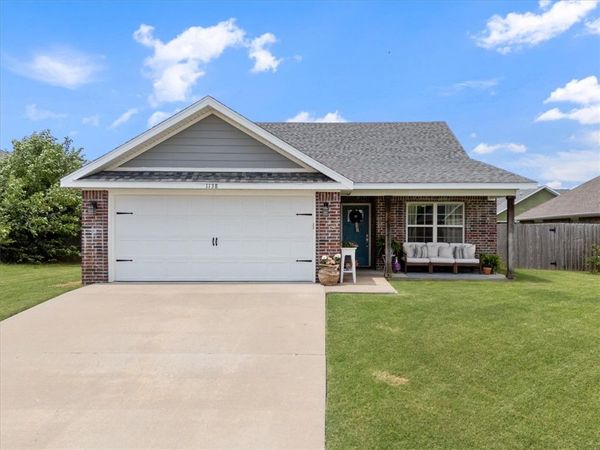 1138 Canyon Gate Drive , Siloam Springs, AR 72761