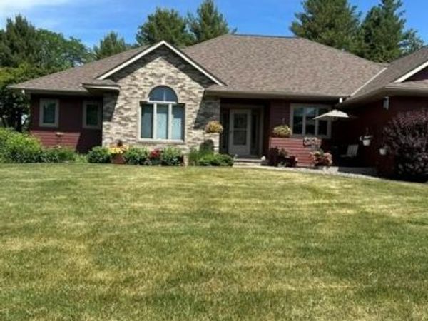 2311 Golf View Drive, River Falls, WI 54022
