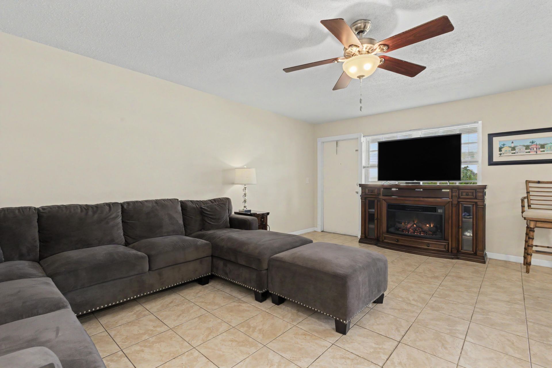 2455 NE 51st Street, Unit E207, Fort Lauderdale, FL 33308 Photo