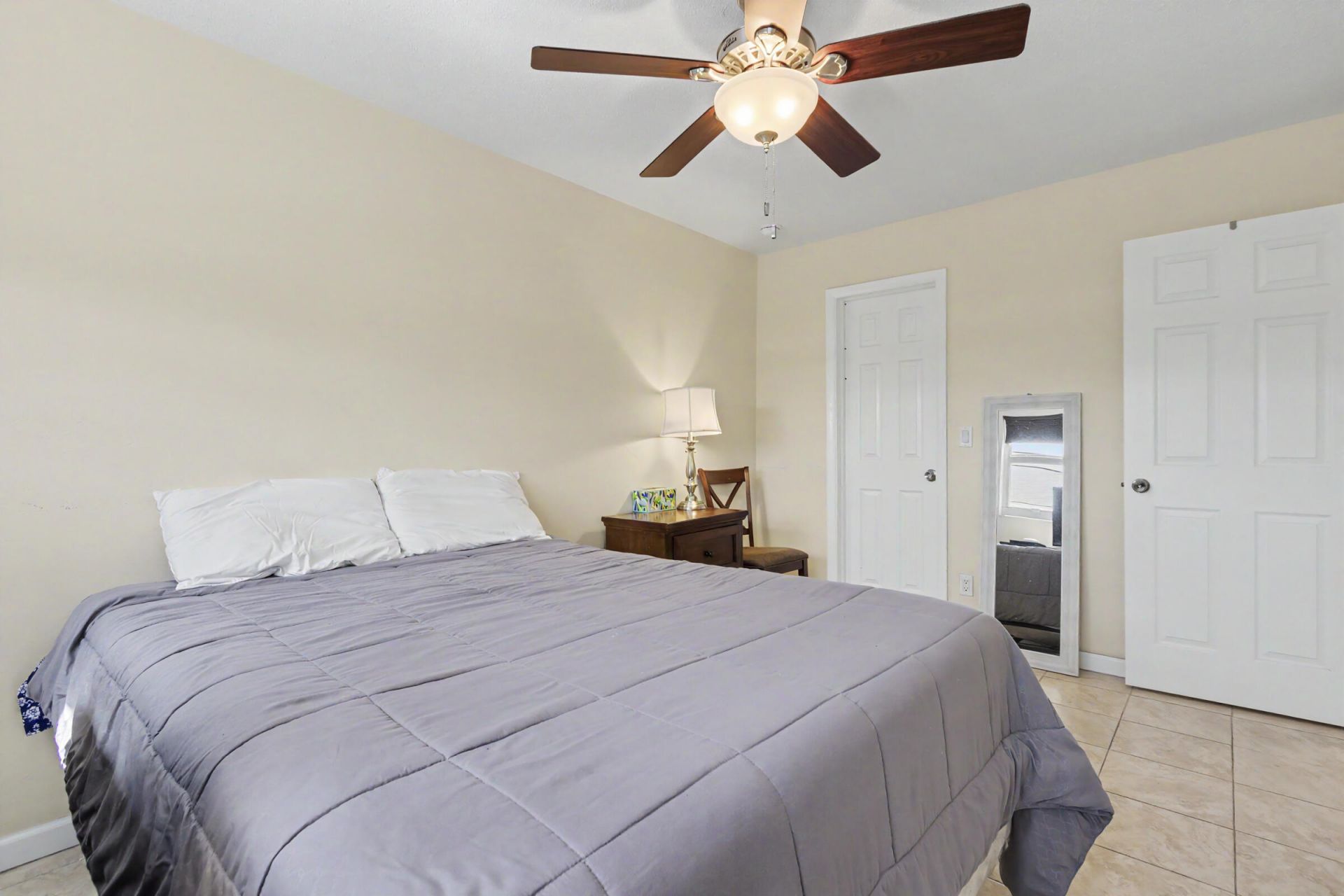 2455 NE 51st Street, Unit E207, Fort Lauderdale, FL 33308 Photo