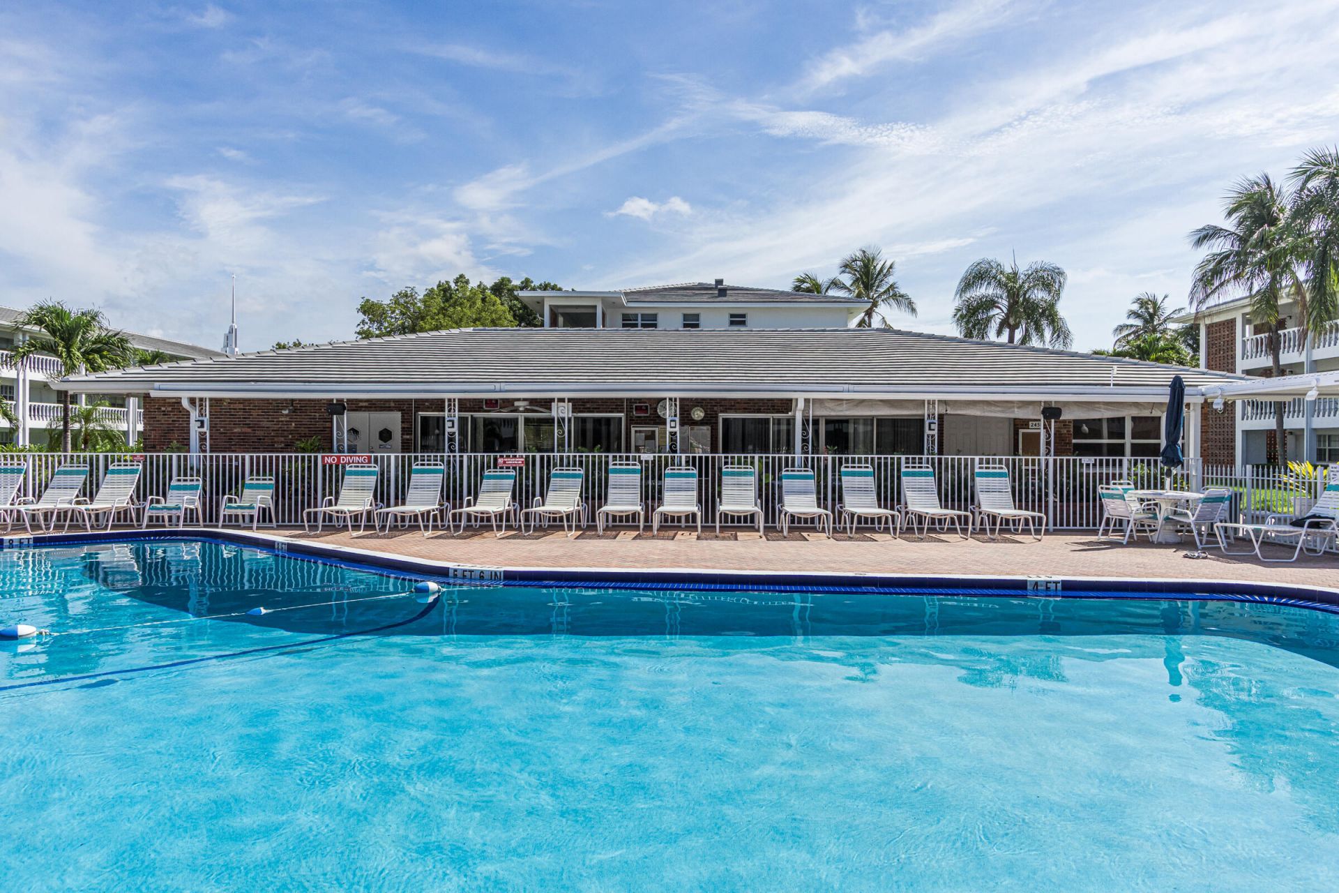 2455 NE 51st Street, Unit E207, Fort Lauderdale, FL 33308 Photo