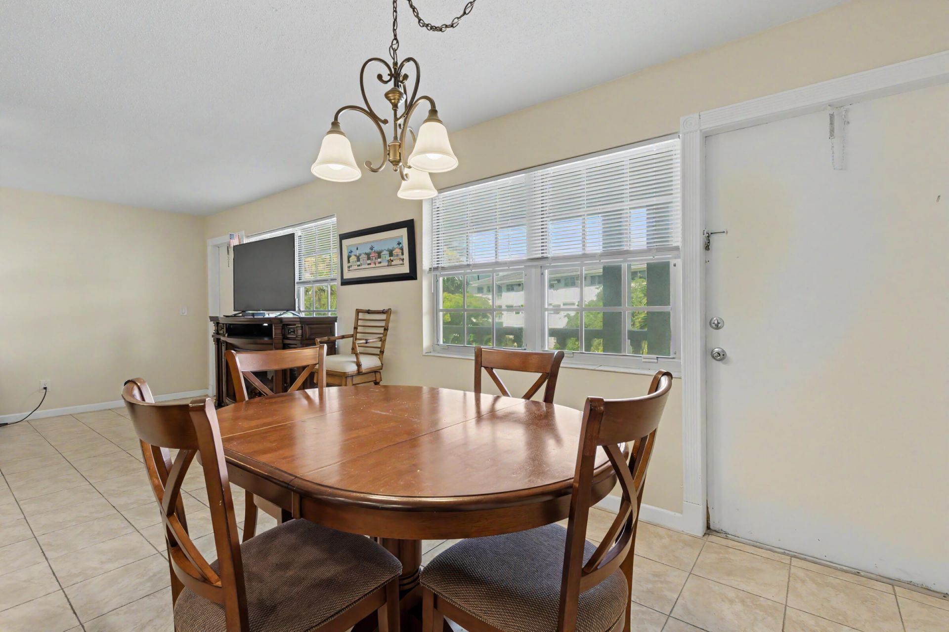 2455 NE 51st Street, Unit E207, Fort Lauderdale, FL 33308 Photo