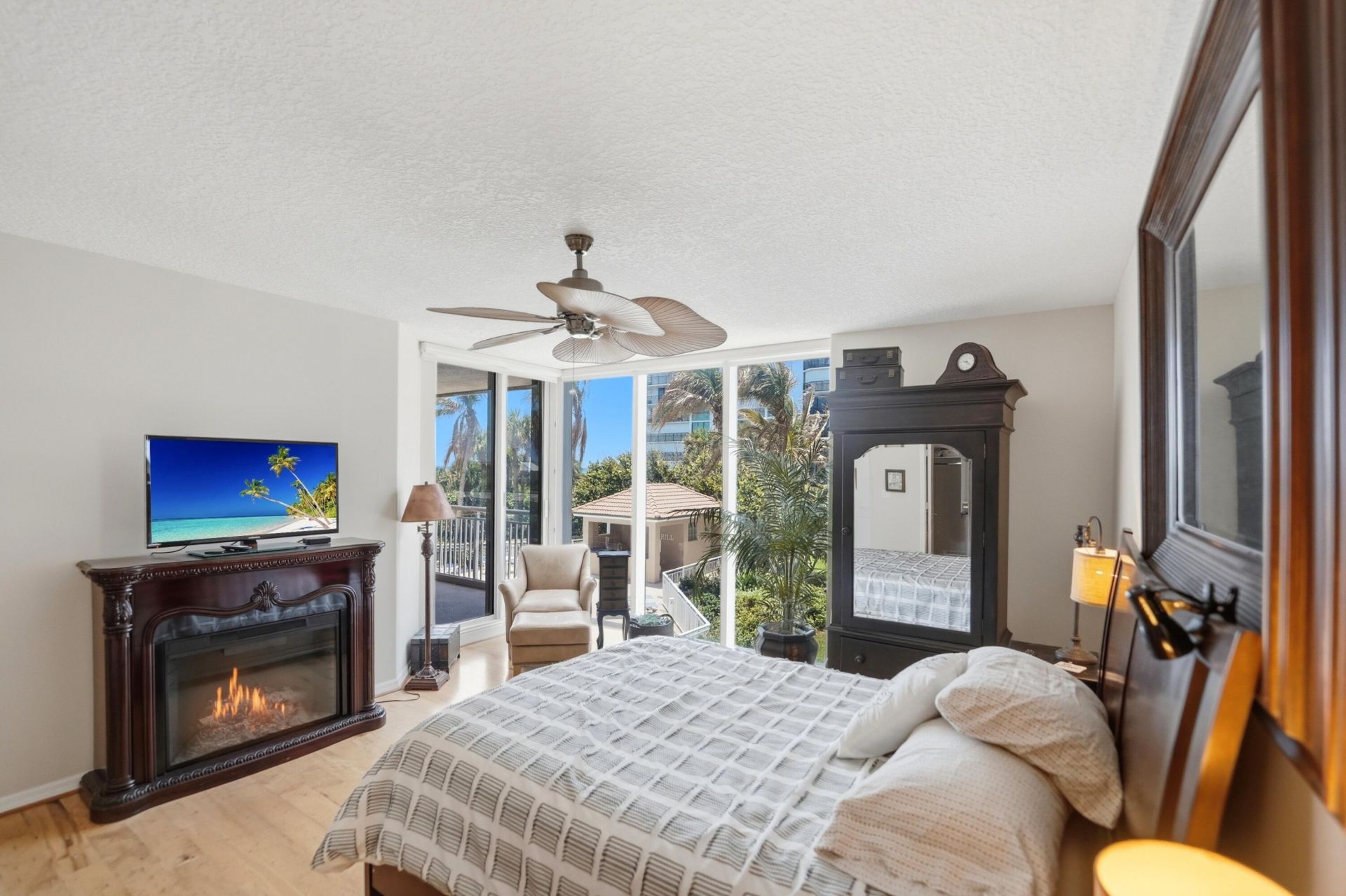 2900 N Highway, Unit 2-d, Hutchinson Island, FL 34949 Photo