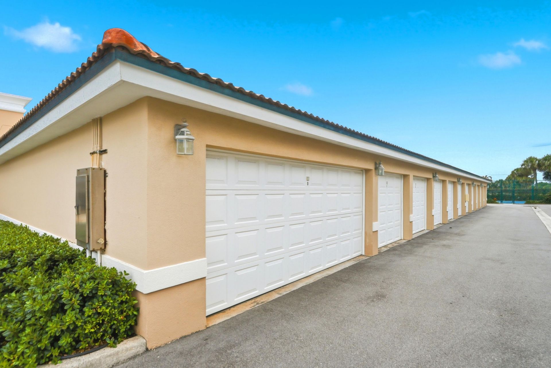 2900 N Highway, Unit 2-d, Hutchinson Island, FL 34949 Photo