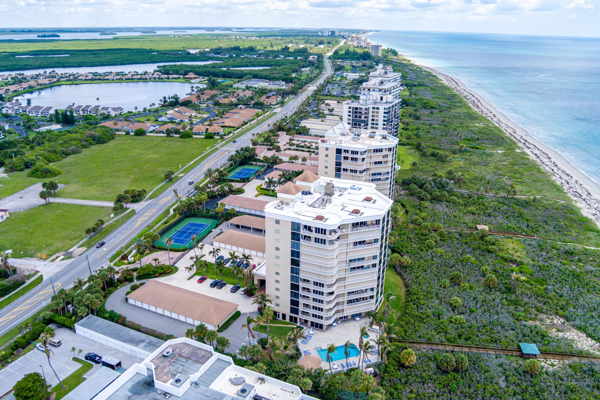 2900 N Highway, Unit 2-d, Hutchinson Island, FL 34949 Photo