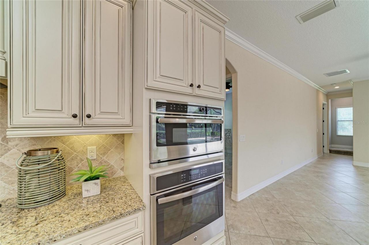 13623 Swiftwater Way, Bradenton, FL 34211 Photo