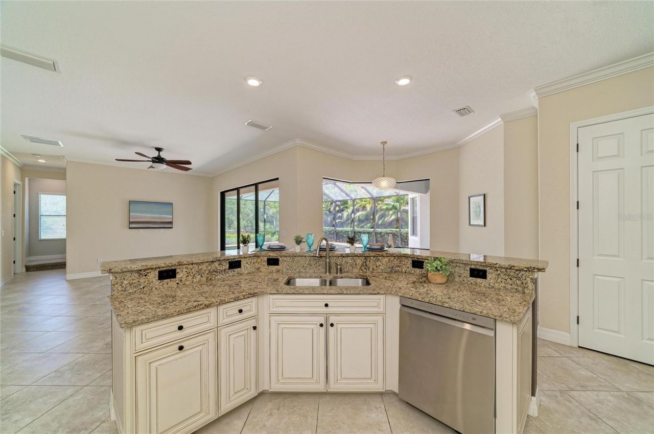 13623 Swiftwater Way, Bradenton, FL 34211 Photo