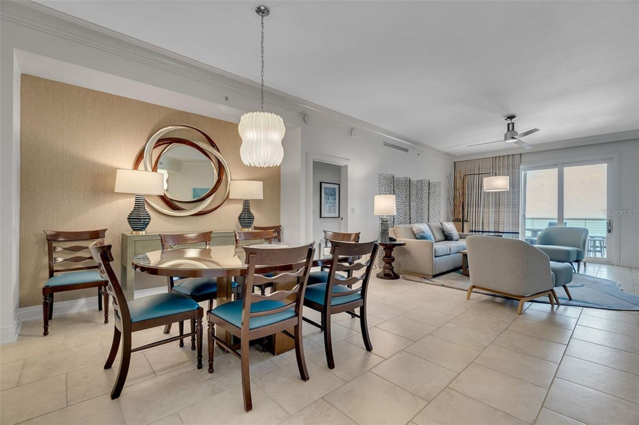 915 Seaside Drive, Unit 611, Sarasota, FL 34242 Photo