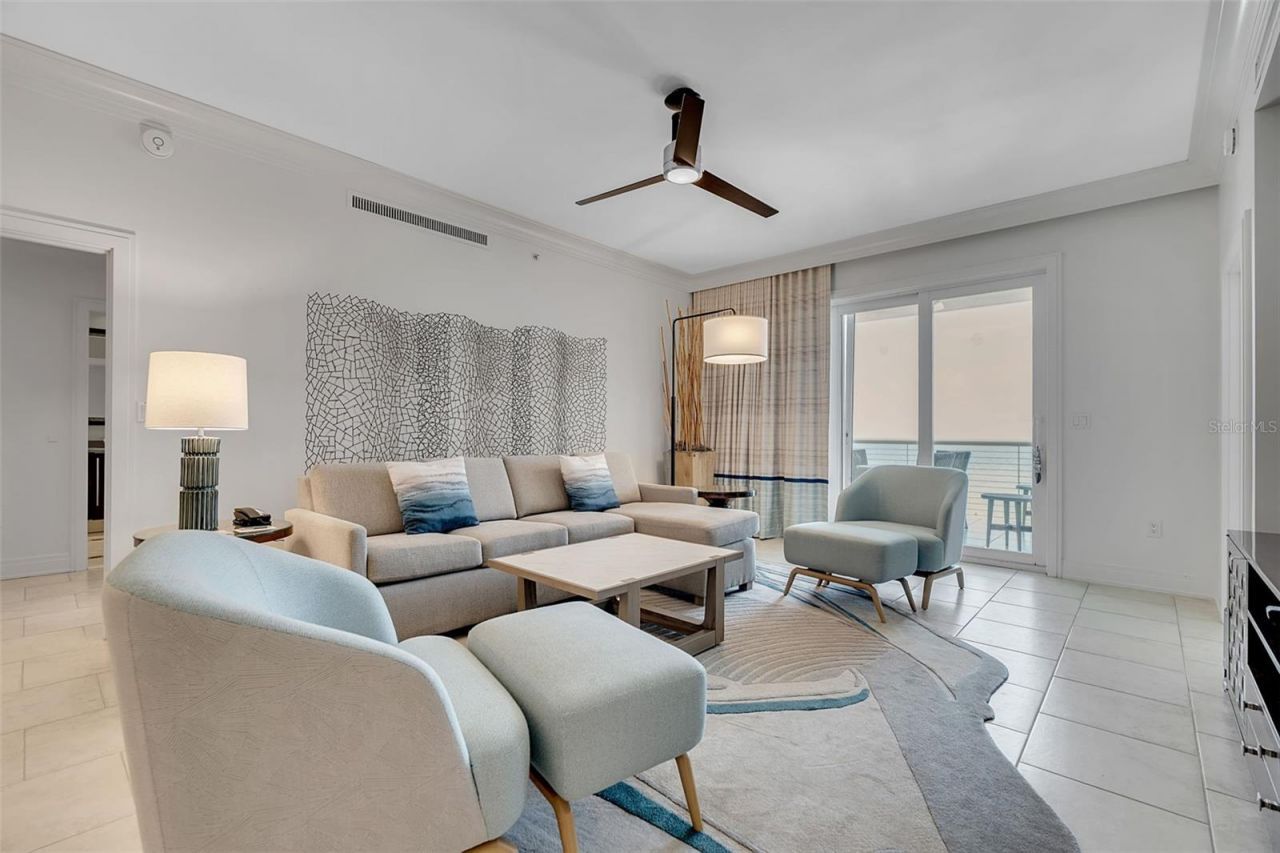 915 Seaside Drive, Unit 611, Sarasota, FL 34242 Photo