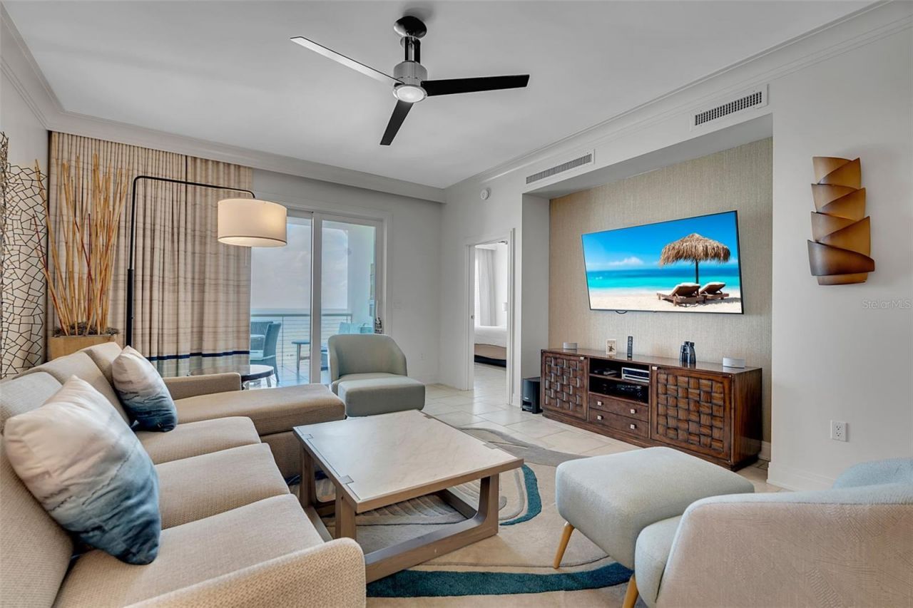 915 Seaside Drive, Unit 611, Sarasota, FL 34242 Photo