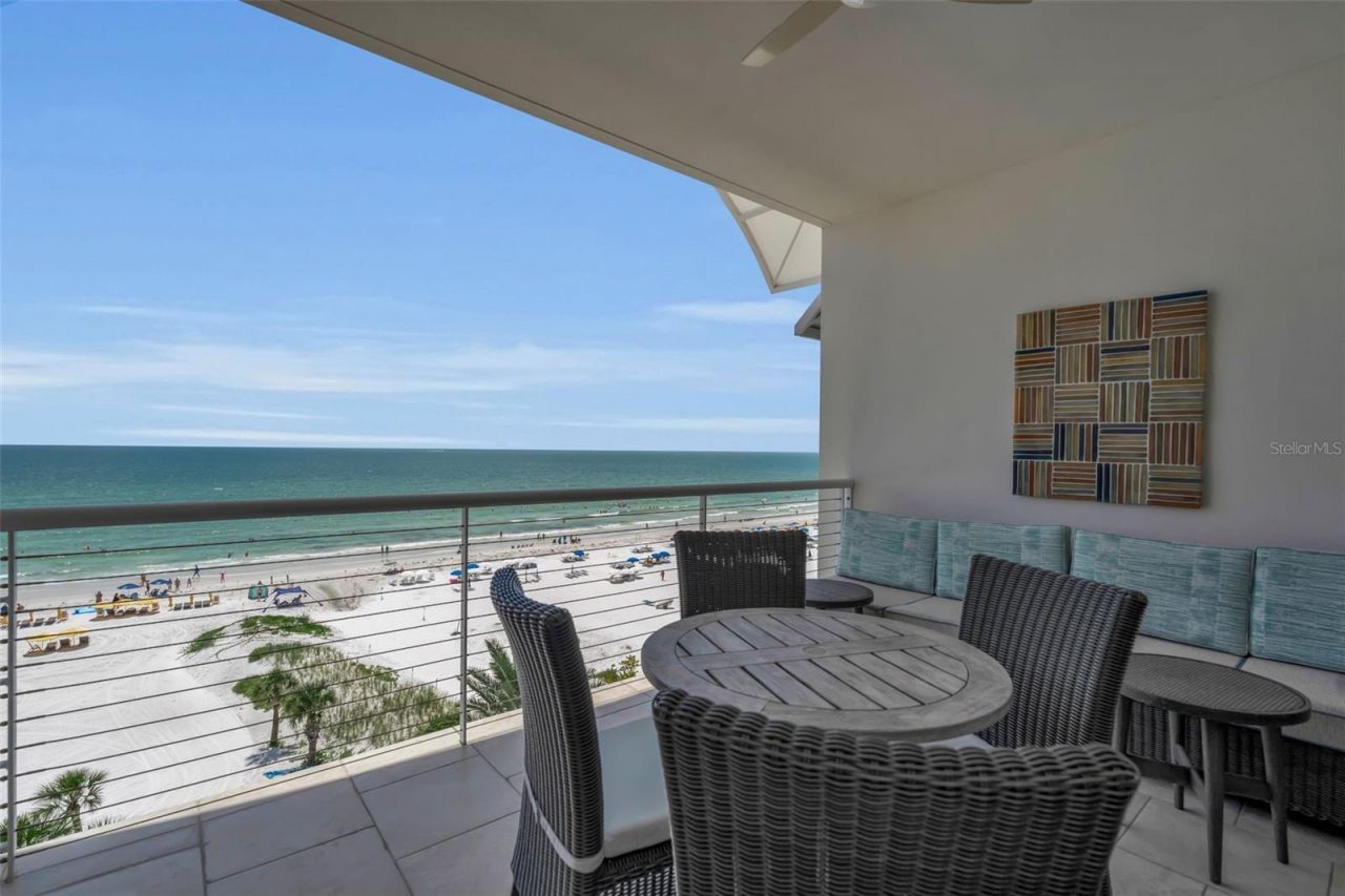 915 Seaside Drive, Unit 611, Sarasota, FL 34242 Photo