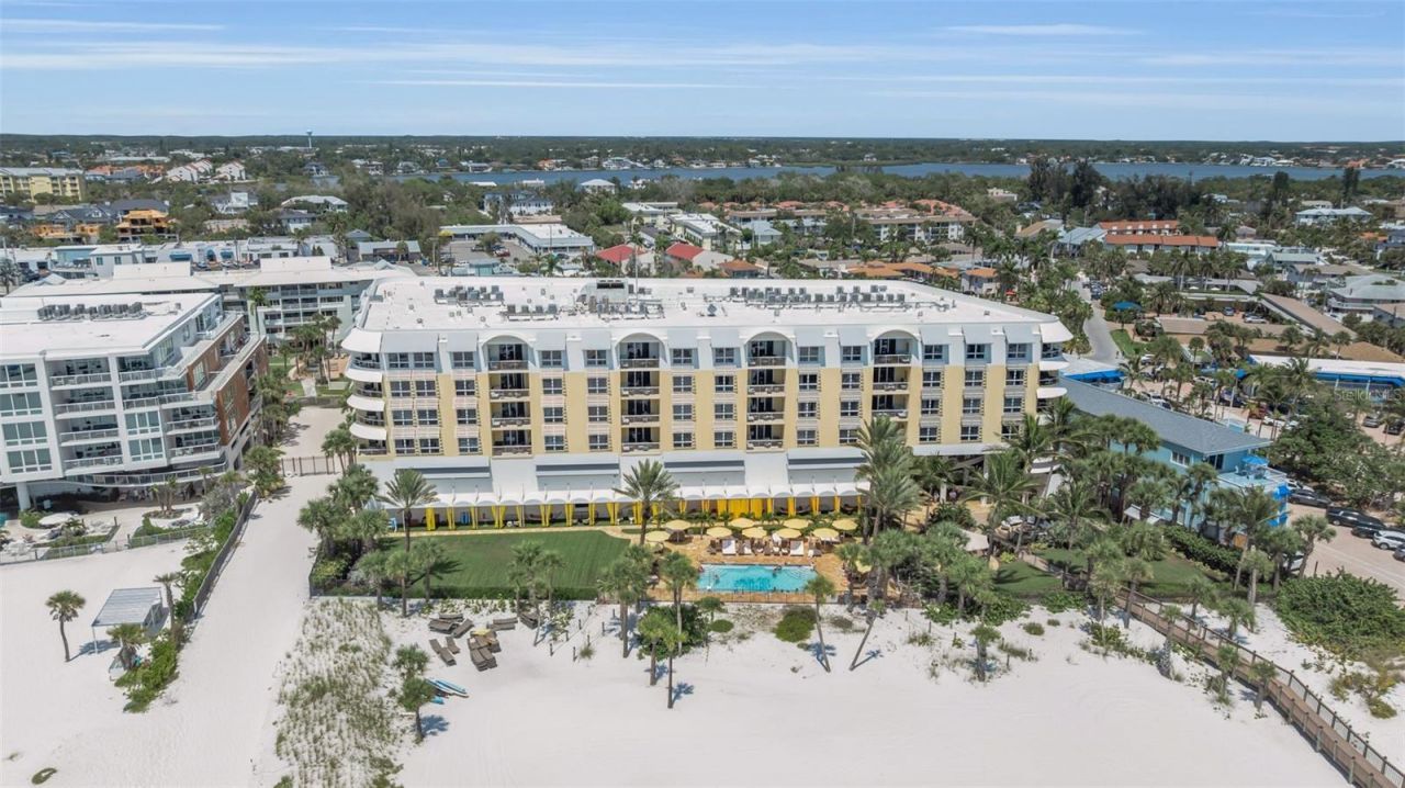 915 Seaside Drive, Unit 611, Sarasota, FL 34242 Photo