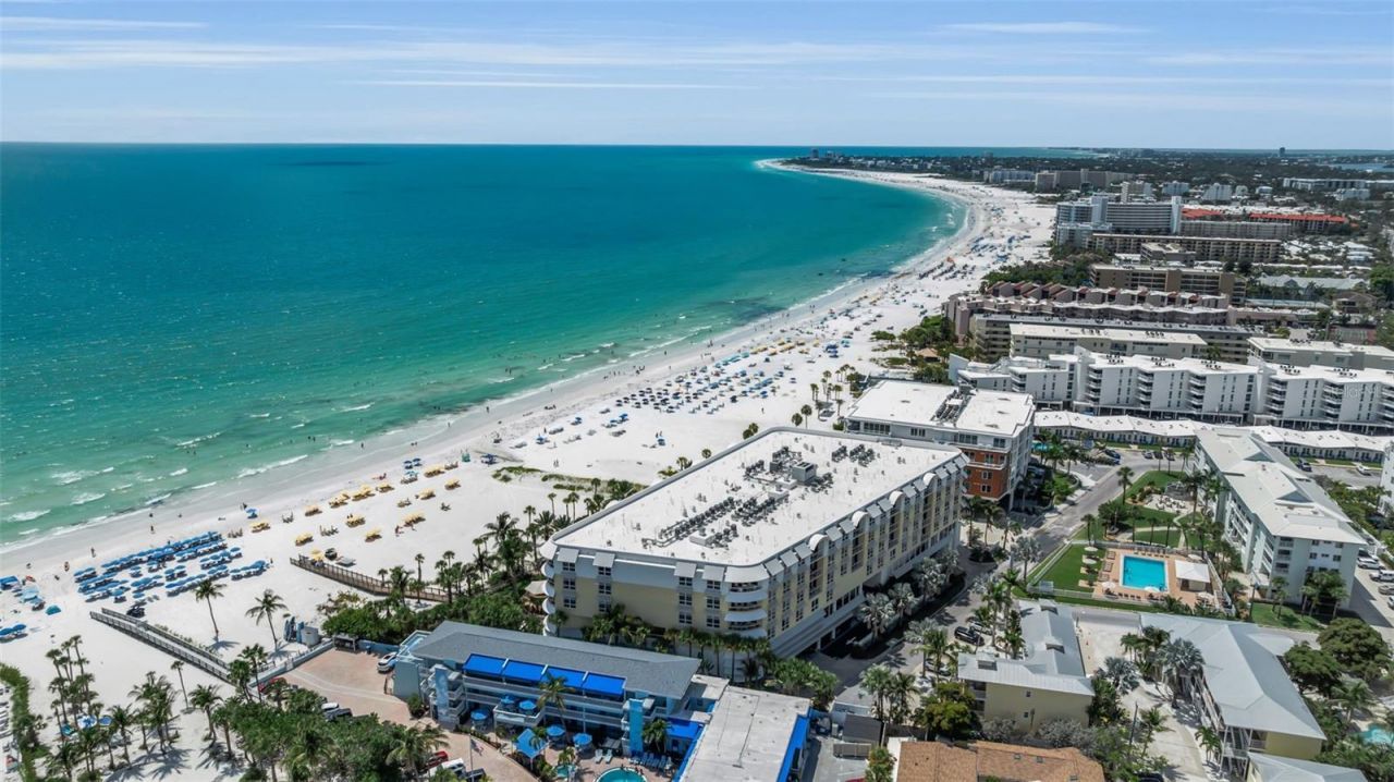 915 Seaside Drive, Unit 611, Sarasota, FL 34242 Photo