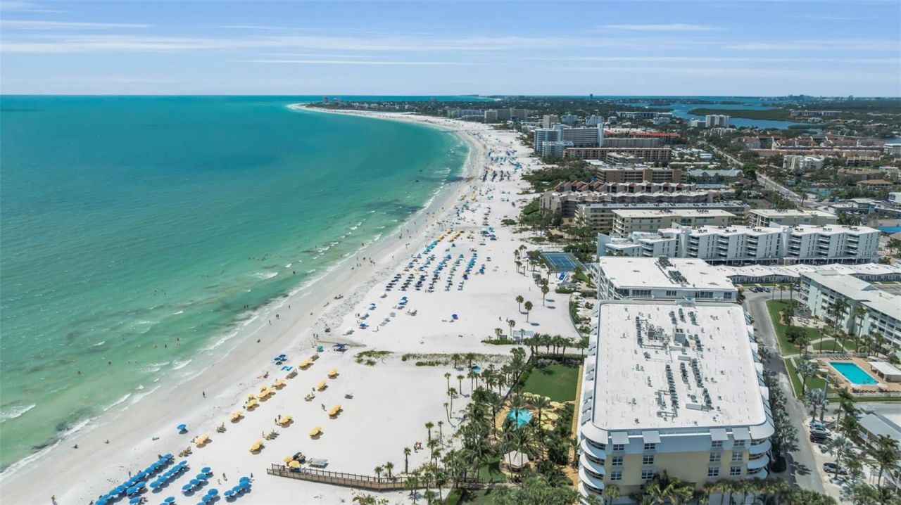 915 Seaside Drive, Unit 611, Sarasota, FL 34242 Photo