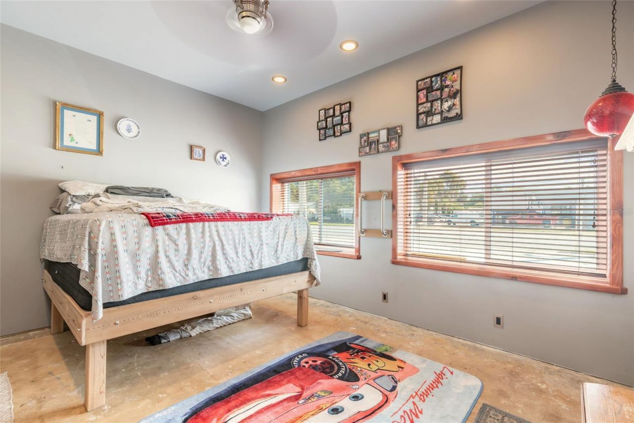 600 N Dixie Freeway, New Smyrna Beach, FL 32168 Photo