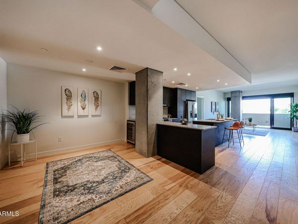 2300 E CAMPBELL Avenue, Unit 326, Phoenix, AZ 85016