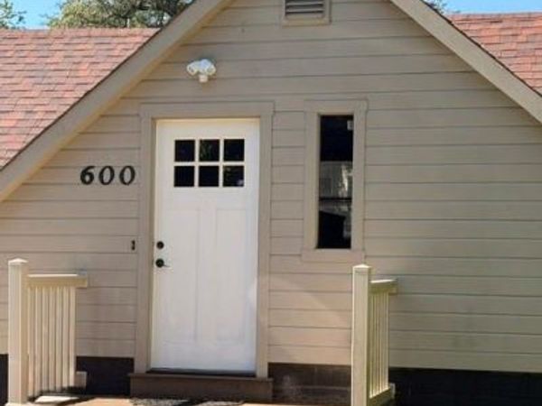 600 Tanya Drive, Oakville, MO 63129