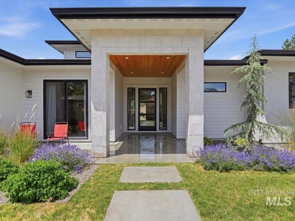 2601 S Greenwood Circle, Boise, ID 83706