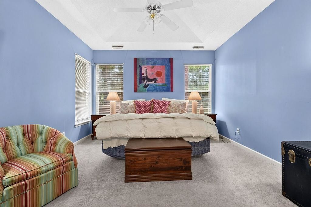 131 Cobblestone Dr. Photo 28