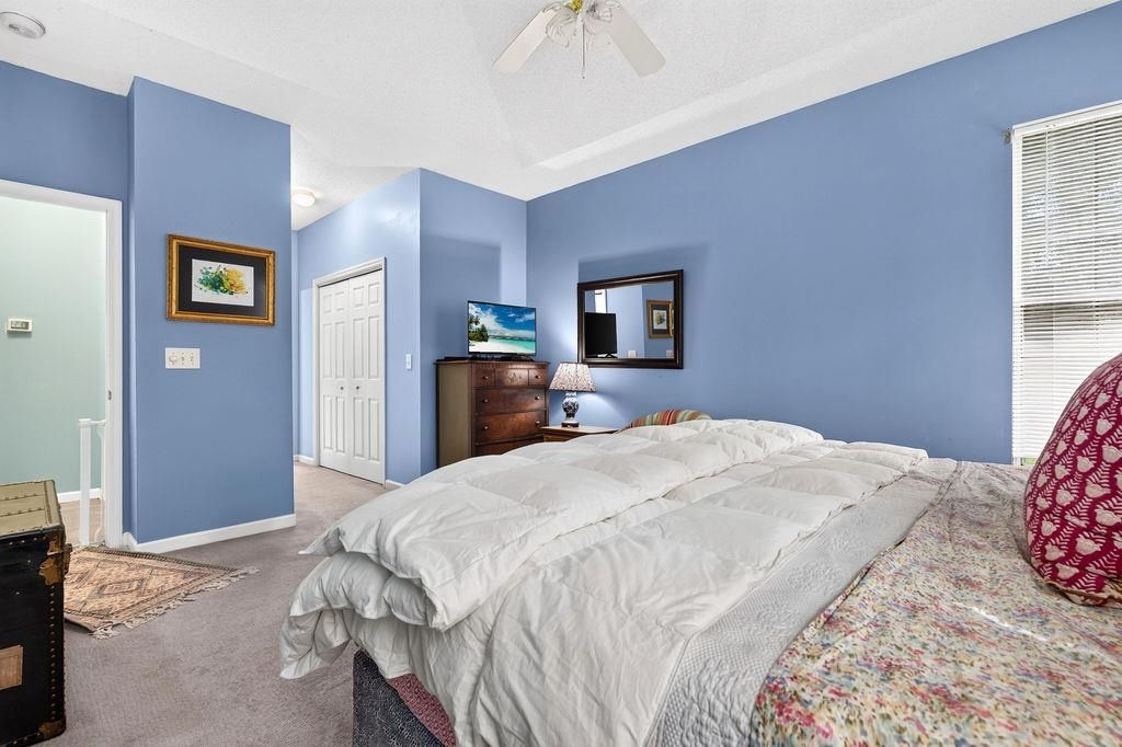 131 Cobblestone Dr. Photo 29