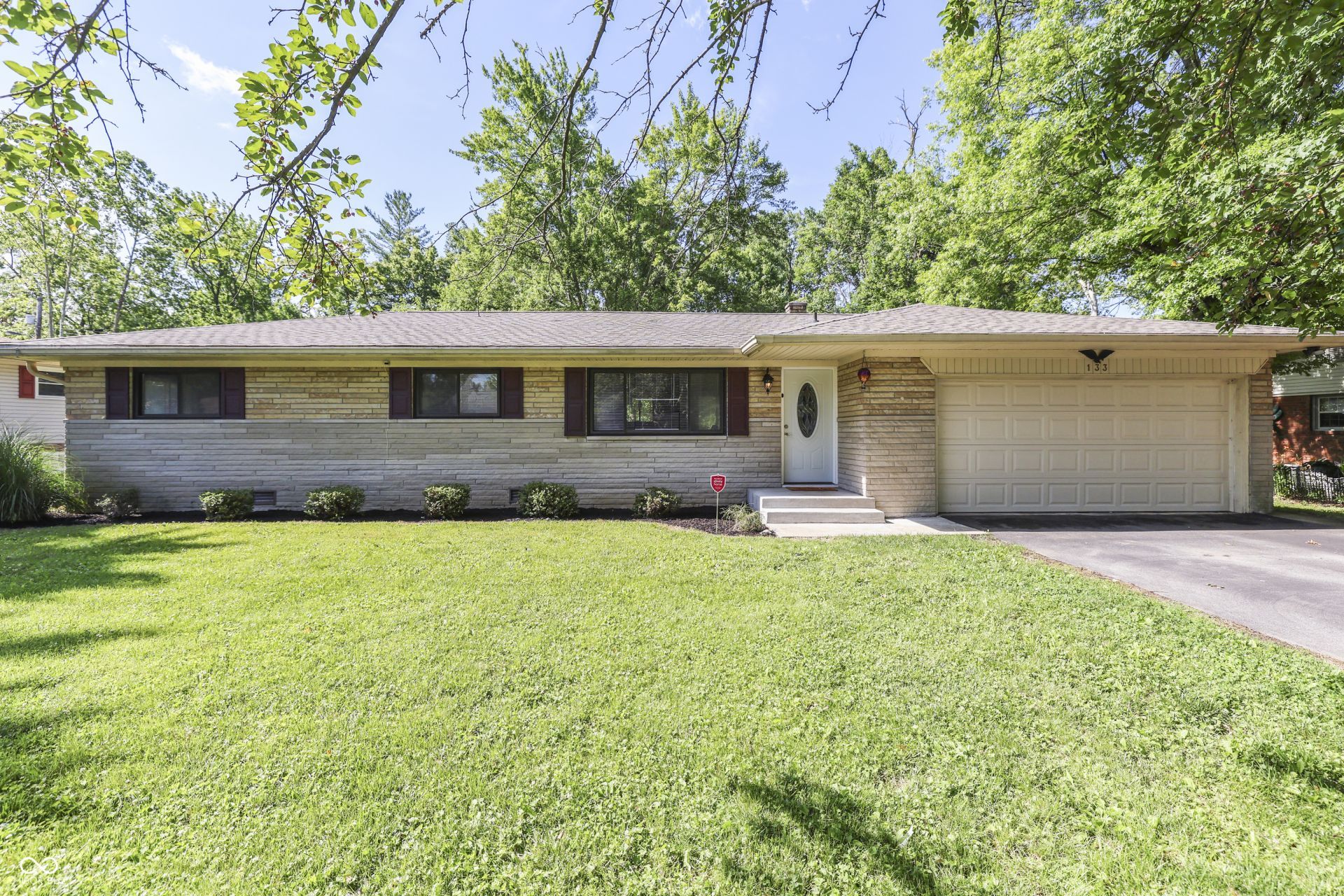 133 Jonquil Drive, Indianapolis, IN 46227 Main Photo