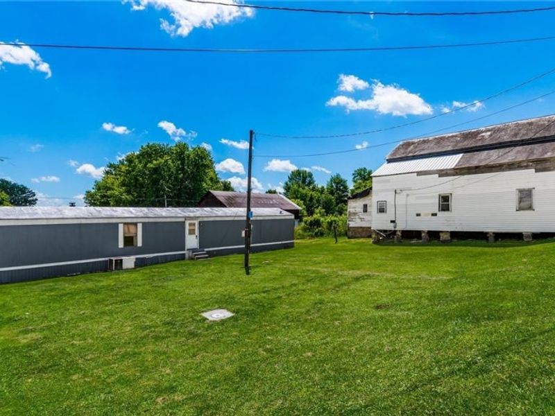 8112 East Street, Adamsville, OH 43802 Photo 9