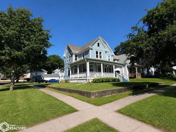 1025 S 7Th Street, Burlington, IA 52601