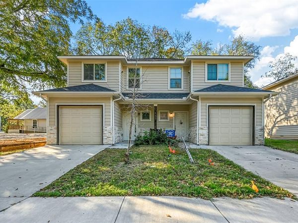 105 SE 4th Street, Unit 2, Bonham, TX 75144