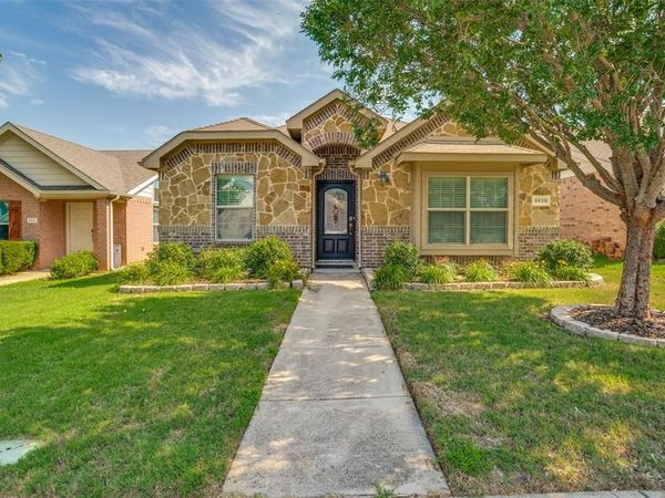 8835 Tucker Street, Cross Roads, TX 76227