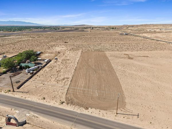 3840 Pajarito Road SW, Albuquerque, NM 87121