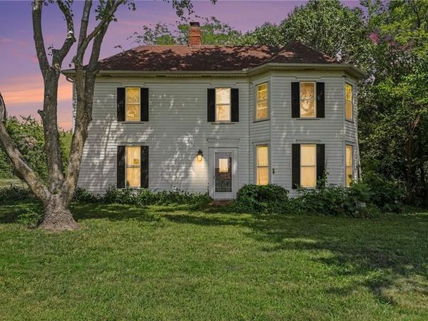 321 N Buckner Tarsney Road, Buckner, MO 64016