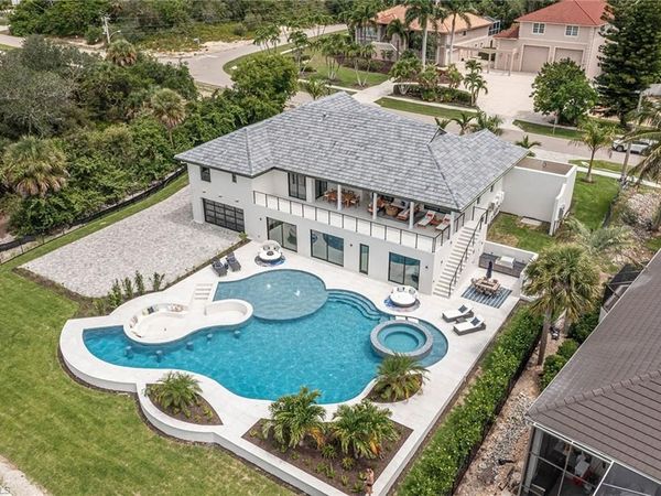 1685 Ludlow RD, MARCO ISLAND, FL 34145