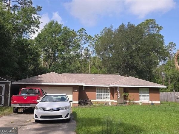 72 Guava Pass Drive, Ocklawaha, FL 32179