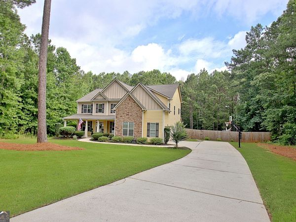 179 Timbercreek Estates Drive, Sharpsburg, GA 30277